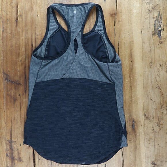 PEARL IZUMI BLACK & GREY TWIST BACK WORKOUT GYM YOGA TANK TOP SIZE XS - Picture 2 of 4